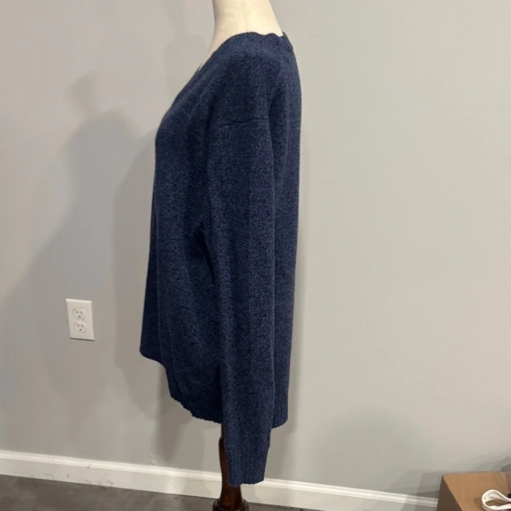 Banana Republic Men's Navy Blue V Neck Sweater Large